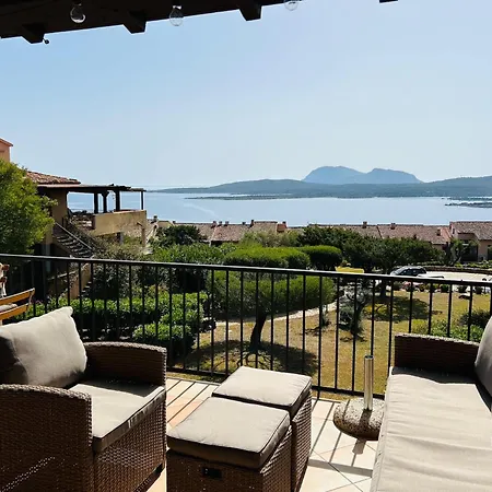 Ladunia - Terrace, Swimming Pool, Sea View