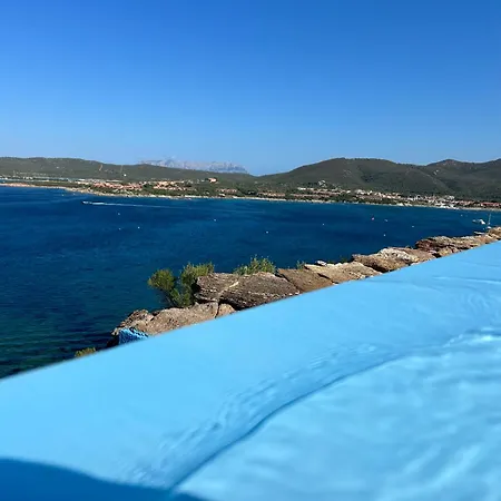 Lejlighedshotel Ladunia - Terrace, Swimming Pool, Sea View 4*