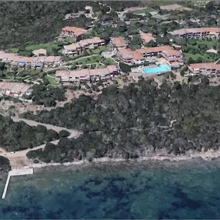 Lejlighedshotel Ladunia - Terrace, Swimming Pool, Sea View 4*